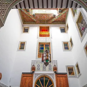 El Kaid Riad Fez